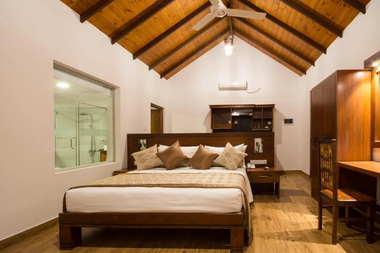 ***  Okwin Resort Канди Шри-Ланка