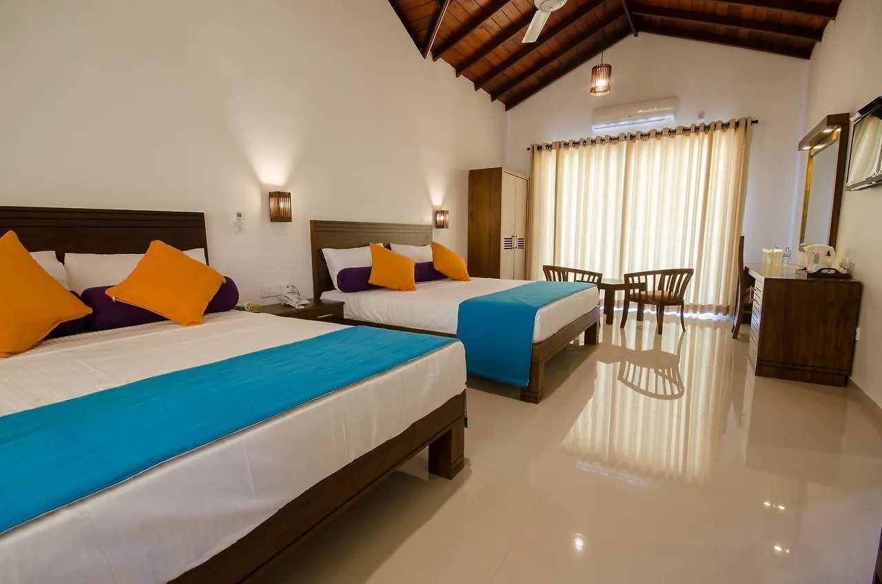 Okwin Resort Канди 3*,