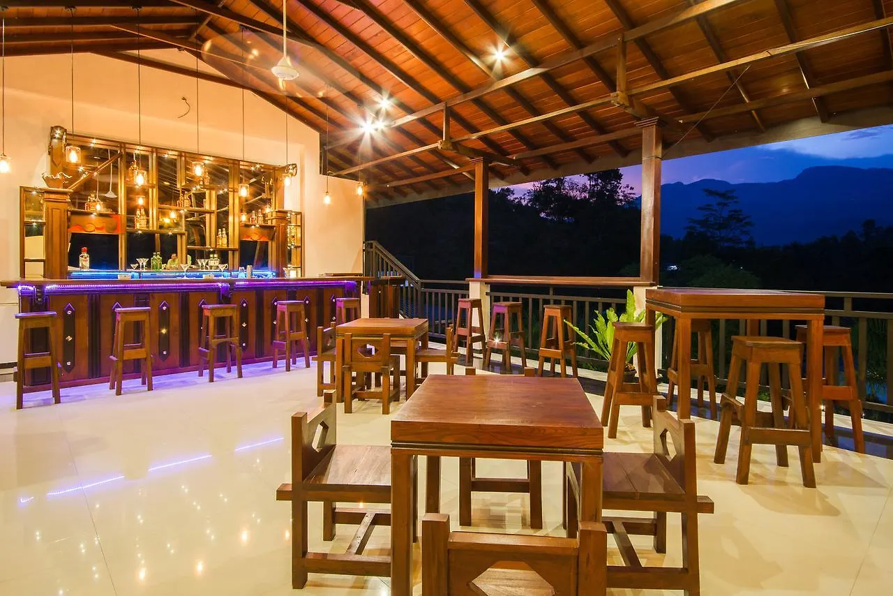 Okwin Resort Канди
