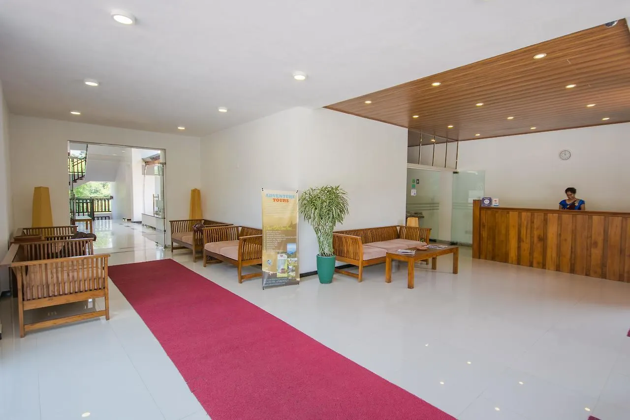 Okwin Resort Канди
